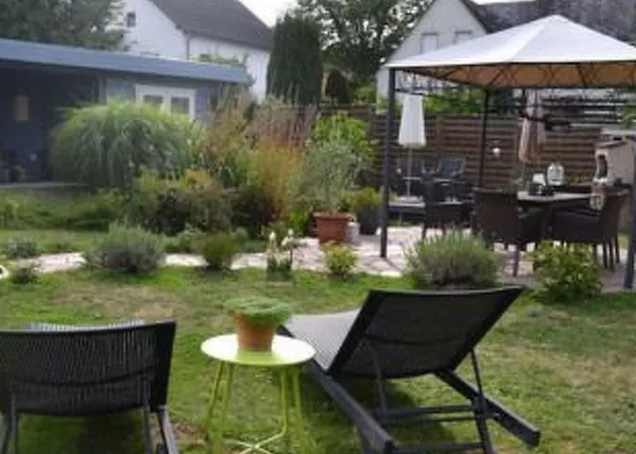 Gartentraum-ferienwohnung By Interhome 푼데리크